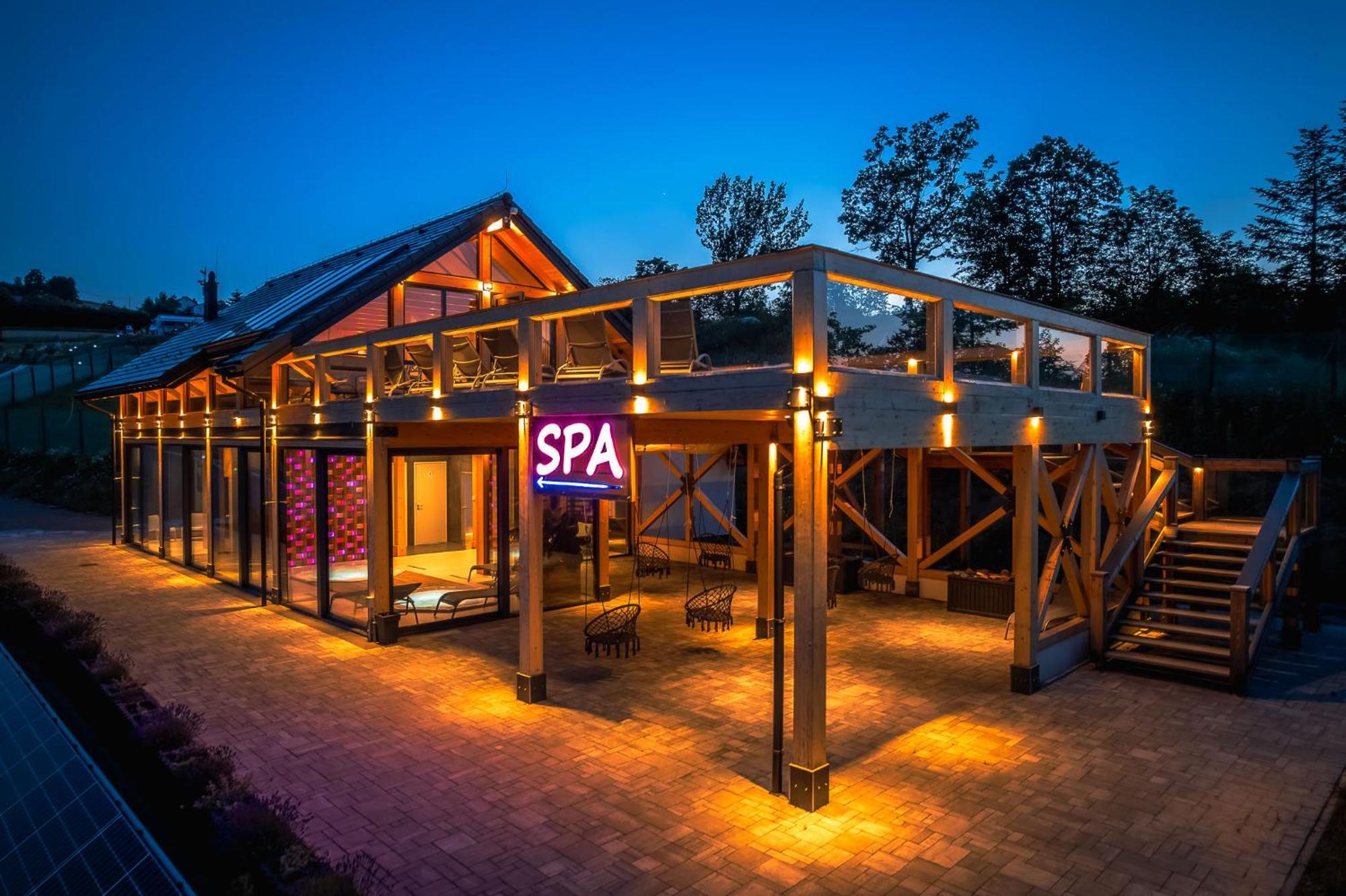 Jezowa Woda Osrodek Wypoczynkowy Palmiarnia I Spa Przyszowa  ภายนอก รูปภาพ